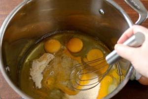 Рецепт гоголь-моголь из белков и сахара